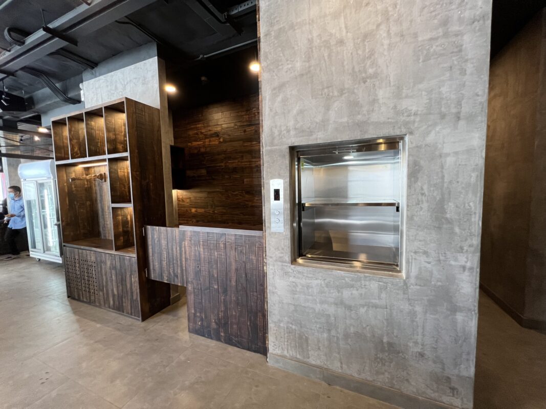 Thang tải thực phẩm